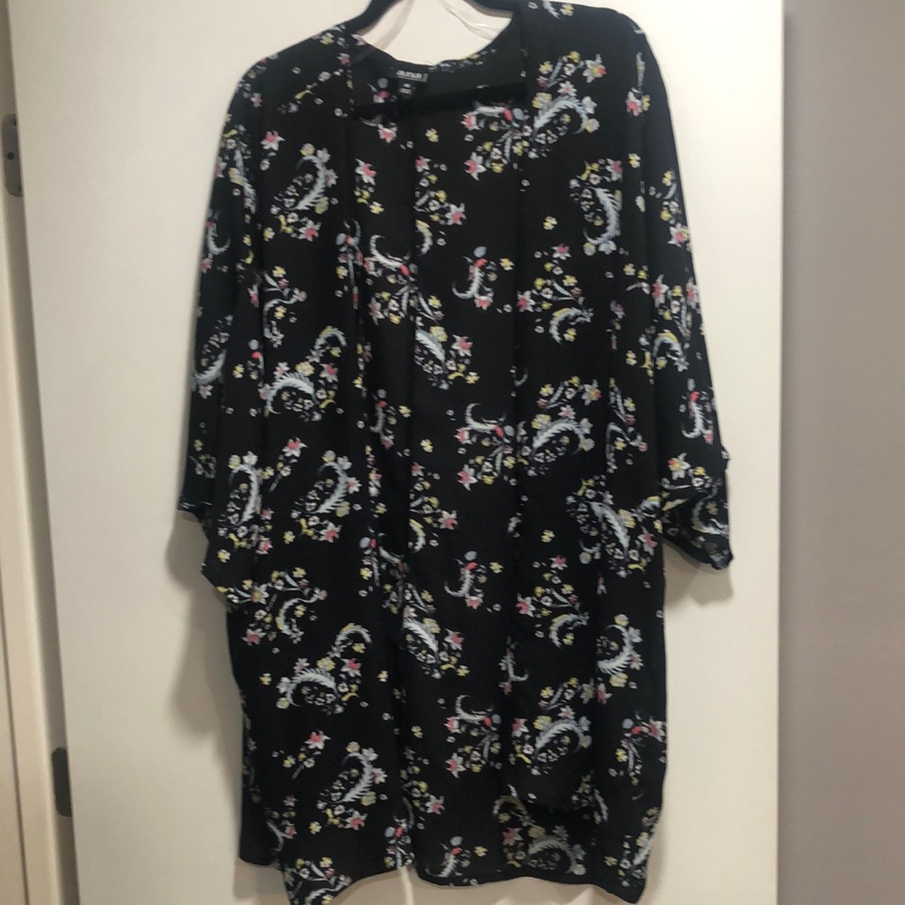 a.n.a Black Floral Cape